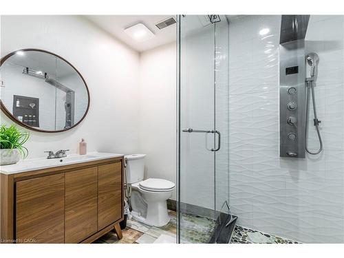 61 Wake Robin Drive, Kitchener, ON - Indoor Photo Showing Bathroom