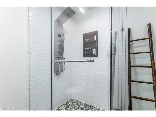 61 Wake Robin Drive, Kitchener, ON - Indoor