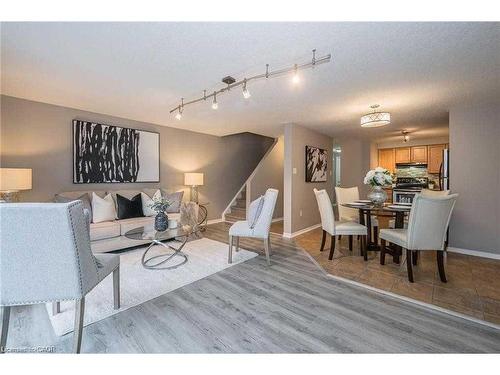27 Max Becker Drive, Kitchener, ON - Indoor