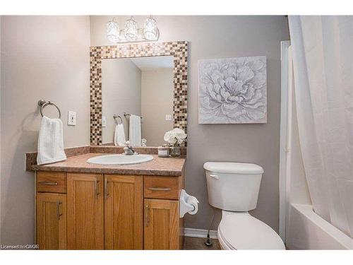 27 Max Becker Drive, Kitchener, ON - Indoor Photo Showing Bathroom