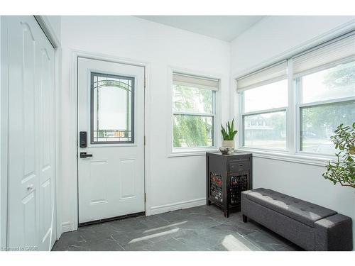 826 Beach Boulevard, Hamilton, ON - Indoor