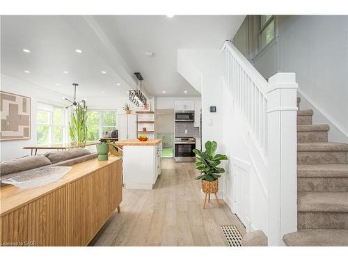 826 Beach Boulevard, Hamilton, ON - Indoor