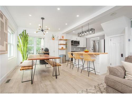 826 Beach Boulevard, Hamilton, ON - Indoor