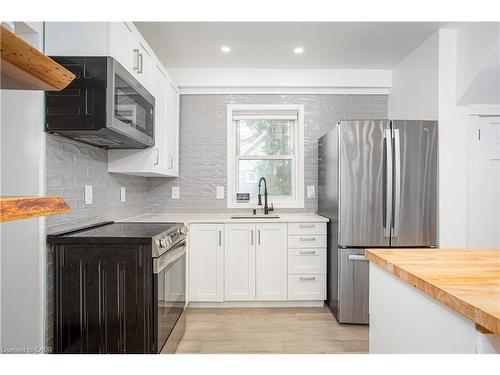826 Beach Boulevard, Hamilton, ON - Indoor Photo Showing Kitchen With Upgraded Kitchen
