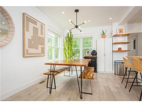 826 Beach Boulevard, Hamilton, ON - Indoor Photo Showing Dining Room