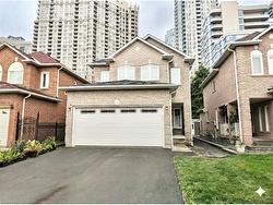 243 Riel Drive  Mississauga, ON L5B 3R6