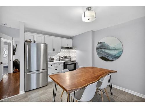 27 Mayflower Avenue, Hamilton, ON - Indoor