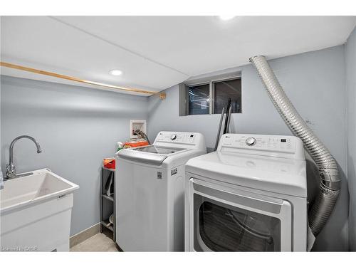 27 Mayflower Avenue, Hamilton, ON - Indoor Photo Showing Laundry Room