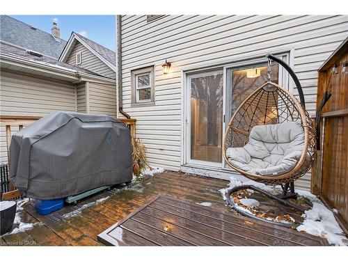 27 Mayflower Avenue, Hamilton, ON - Outdoor