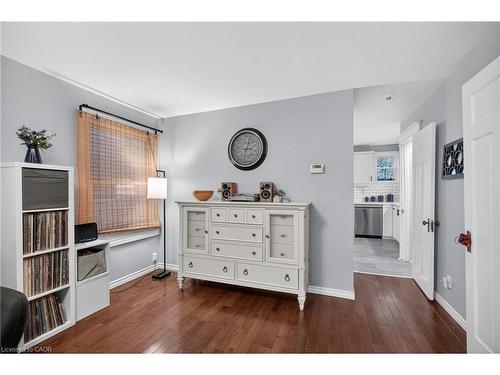 27 Mayflower Avenue, Hamilton, ON - Indoor