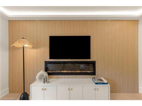 257 Strathcona Drive, Burlington, ON - Indoor