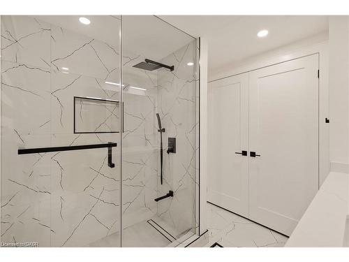 257 Strathcona Drive, Burlington, ON - Indoor