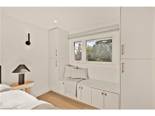 257 Strathcona Drive, Burlington, ON - Indoor