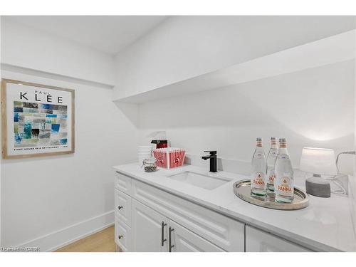 257 Strathcona Drive, Burlington, ON - Indoor