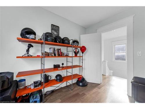 35 Bayfield Avenue, Hamilton, ON - Indoor