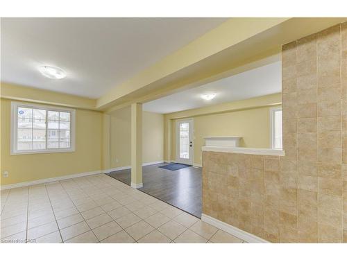 40 Red Clover Crescent, Kitchener, ON - Indoor Photo Showing Other Room