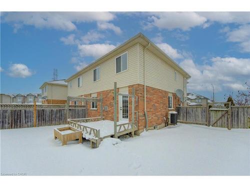 40 Red Clover Crescent, Kitchener, ON - Outdoor