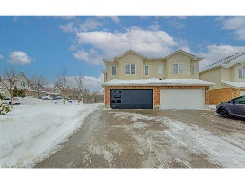 40 Red Clover Crescent, Kitchener, ON - Outdoor With Facade