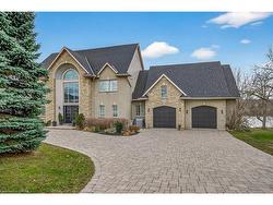 397 Caithness Street E Caledonia, ON N3W 1C8