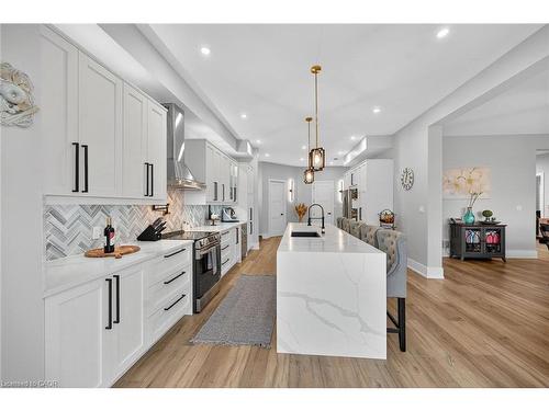 397 Caithness Street E, Caledonia, ON - Indoor Photo Showing Kitchen With Upgraded Kitchen