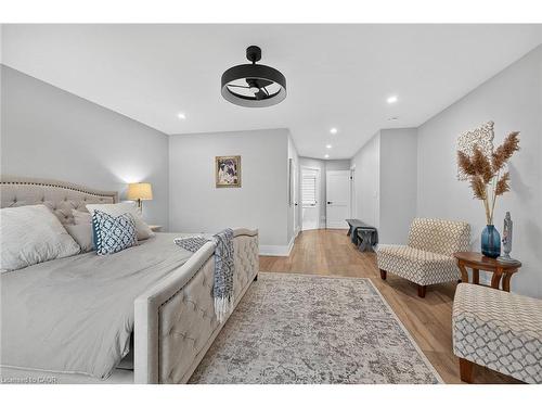 397 Caithness Street E, Caledonia, ON - Indoor Photo Showing Bedroom