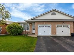 28 Ridgeway Crescent  Kitchener, ON N2E 3M3