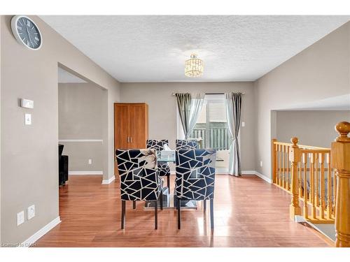 28 Ridgeway Crescent, Kitchener, ON - Indoor