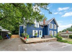 2-18 Mountain Street  Grimsby, ON L2M 3J8