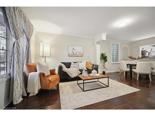 171 Paling Avenue, Hamilton, ON - Indoor Photo Showing Living Room
