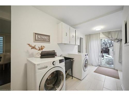 171 Paling Avenue, Hamilton, ON - Indoor Photo Showing Laundry Room