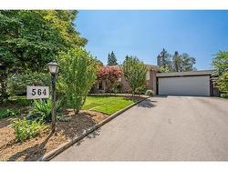 564 Maplehill Drive  Burlington, ON L7N 2W3