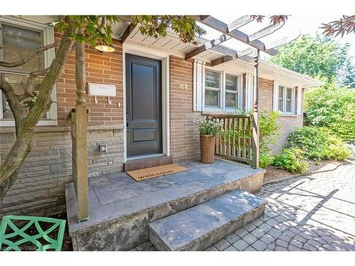 564 Maplehill Drive, Burlington, ON - Outdoor