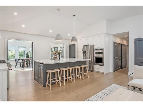 564 Maplehill Drive, Burlington, ON - Indoor