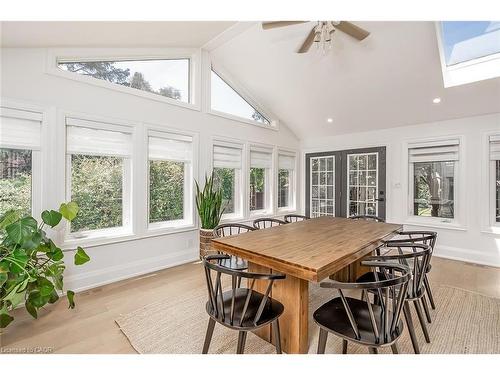 564 Maplehill Drive, Burlington, ON - Indoor Photo Showing Dining Room