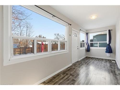 26 Bayfield Avenue, Hamilton, ON - Indoor Photo Showing Other Room