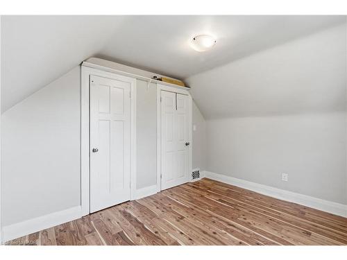 26 Bayfield Avenue, Hamilton, ON - Indoor Photo Showing Other Room