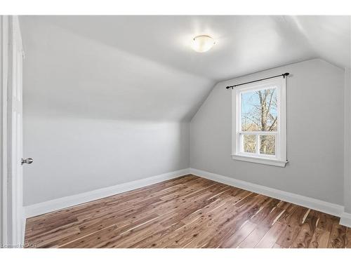 26 Bayfield Avenue, Hamilton, ON - Indoor Photo Showing Other Room