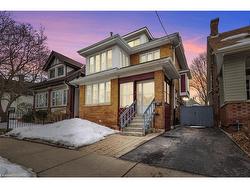 2-24 Burris Street  Hamilton, ON L8M 2J2