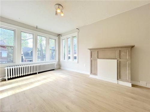 2-24 Burris Street, Hamilton, ON - Indoor Photo Showing Bedroom