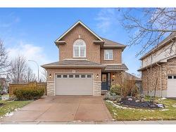 83 Udell Way  Grimsby, ON L3M 5K9