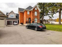 169 Mount Pleasant Street  Brantford, ON N3T 1T6