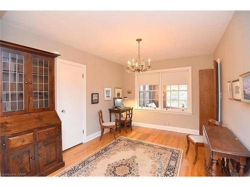 959 Easterbrook Avenue, Burlington, ON - Indoor Photo Showing Other Room