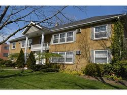 1-2211 New Street  Burlington, ON L7R 1H9