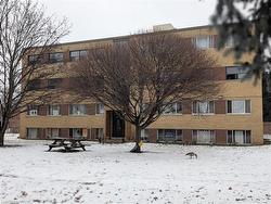 59-2049 Prospect Street  Burlington, ON L7R 1Z2