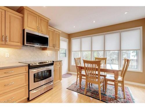 2251 Mansfield Drive, Burlington, ON - Indoor