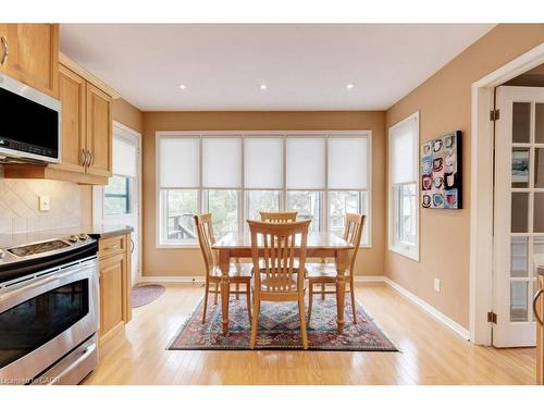 2251 Mansfield Drive, Burlington, ON - Indoor