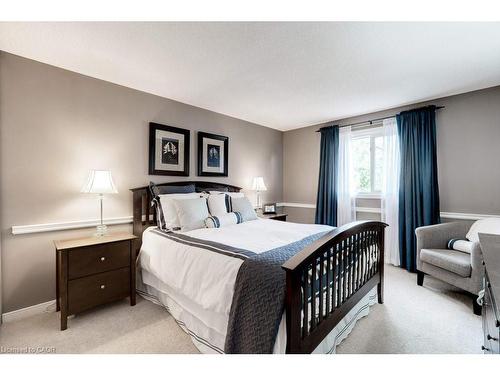 2251 Mansfield Drive, Burlington, ON - Indoor Photo Showing Bedroom