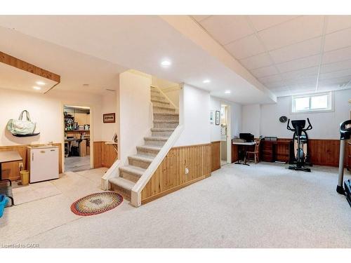 2251 Mansfield Drive, Burlington, ON - Indoor Photo Showing Other Room