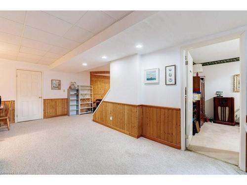 2251 Mansfield Drive, Burlington, ON - Indoor