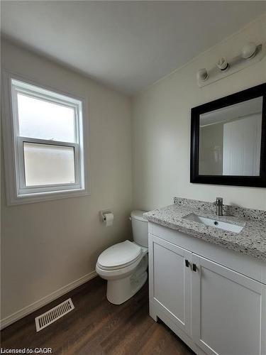 43 Big Springs Court, Kitchener, ON - Indoor Photo Showing Bathroom